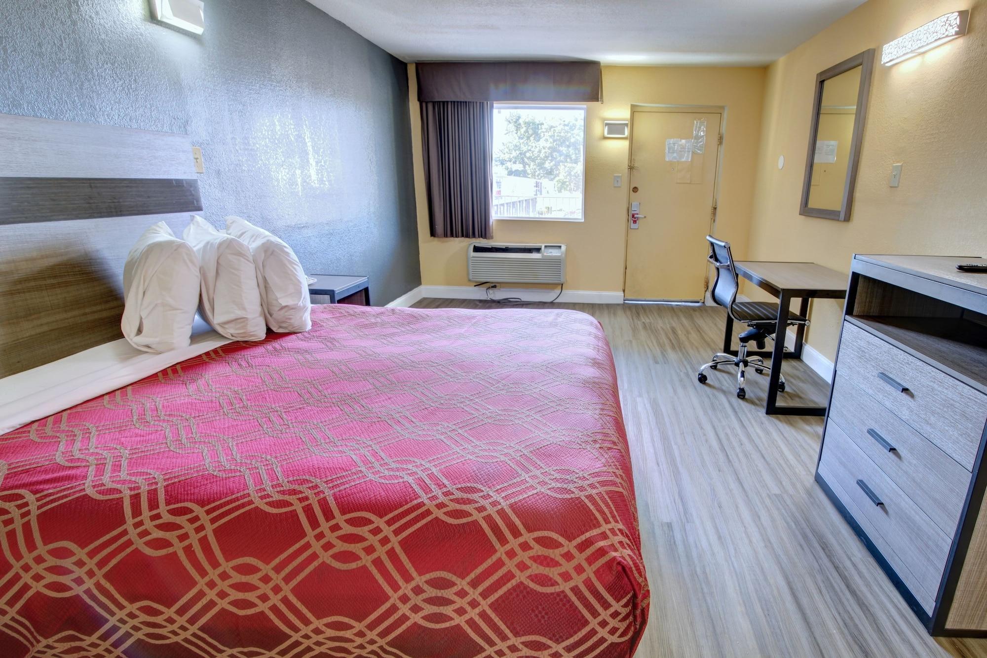 Econo Lodge At Military Circle Norfolk Eksteriør bilde