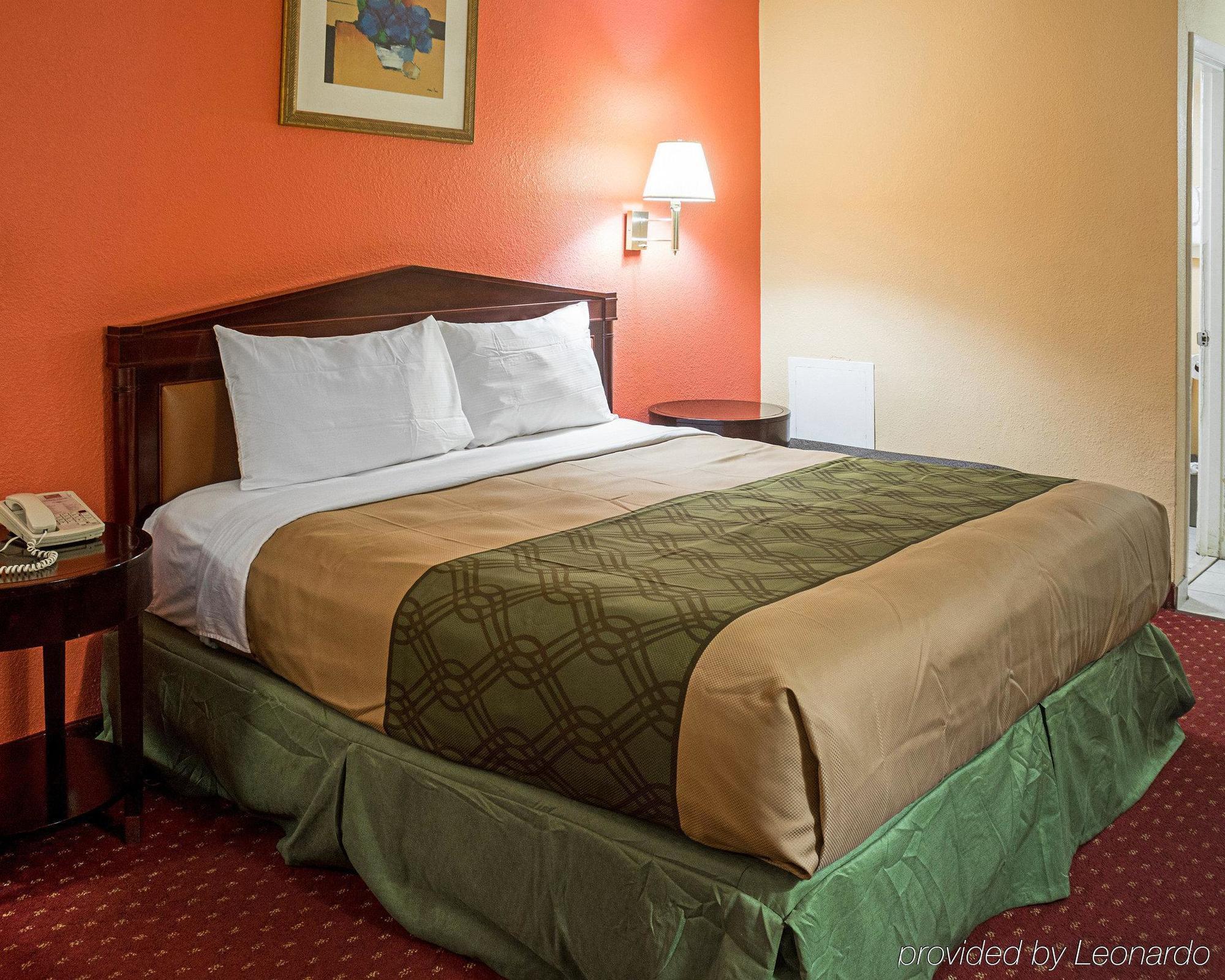 Econo Lodge At Military Circle Norfolk Eksteriør bilde