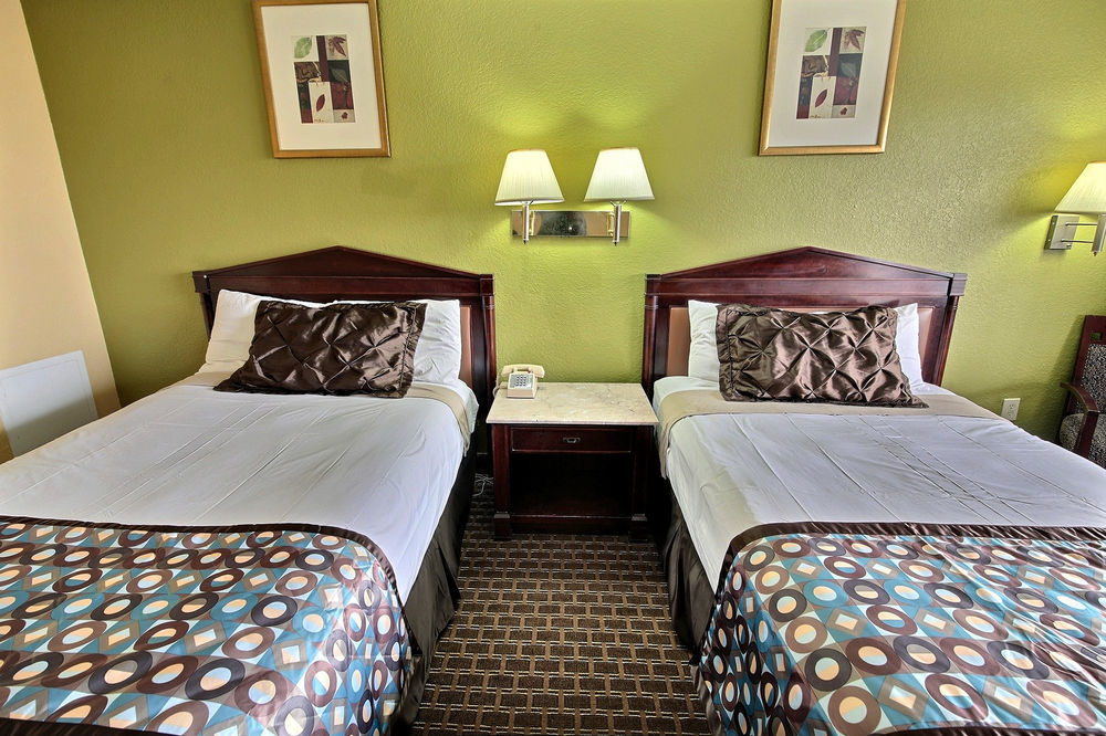 Econo Lodge At Military Circle Norfolk Eksteriør bilde